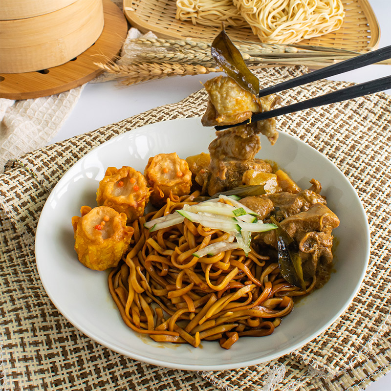 Curry Noodles with Fried Siew Mai
